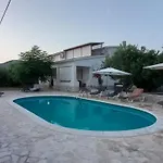 Bianca شقة Barbat na Rabu