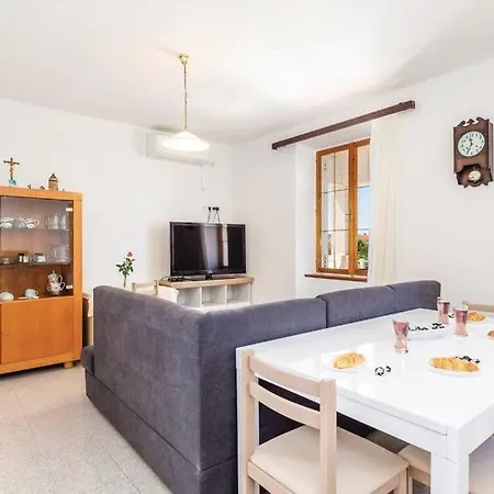 Bianca Apartman *